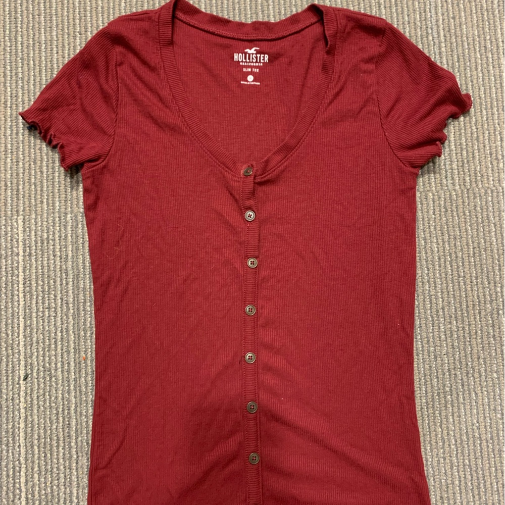 Dark red Hollister slim tee